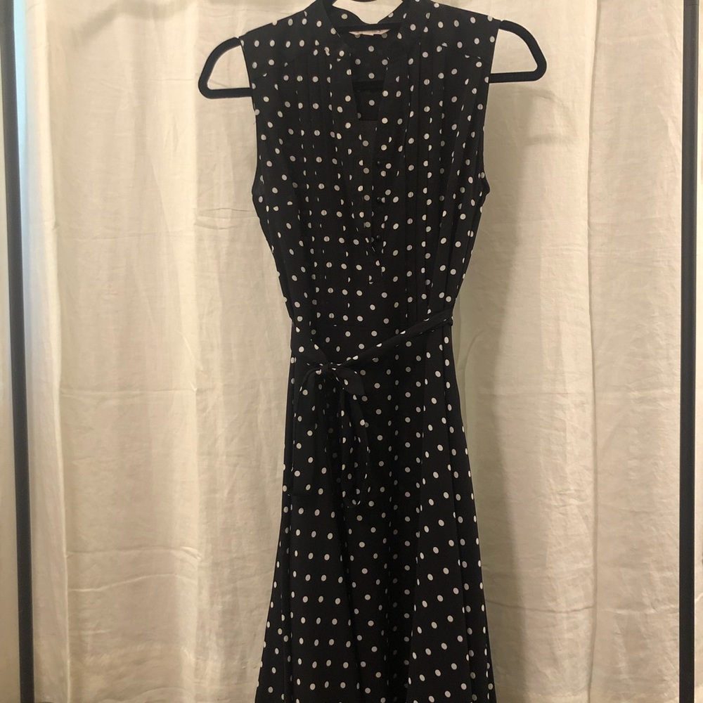 Sleeveless work dress